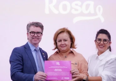 GOIAS_TODO_ROSA1_POR_IRON_BRAZ