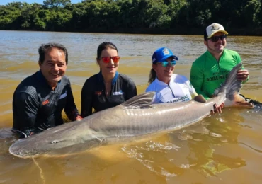 Pescaria-no-Araguaia_Goias-Turismo