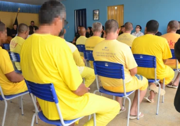 1784644318-15_40_01_797_projeto_refletir_para_tranformar_44_