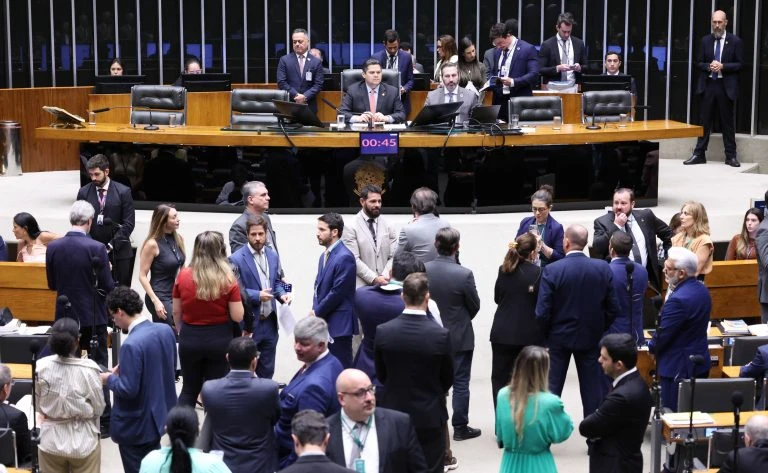 senado deputados