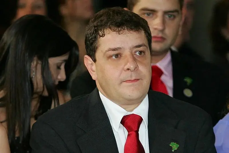 1785513388-8e8d2110-lulinha-foto-reproducao