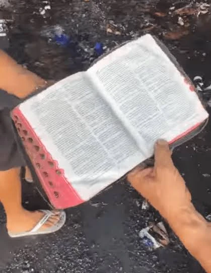 biblica quimada
