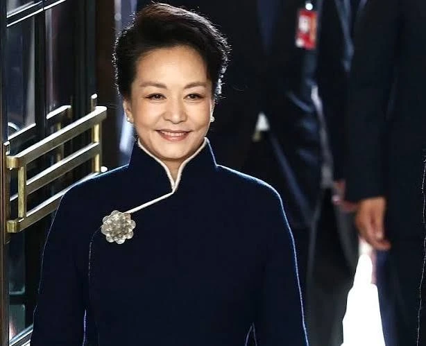xi ____