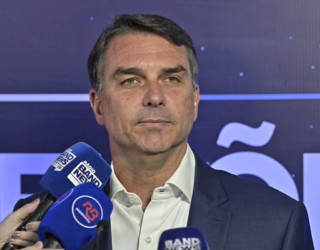 flavio-bolsonaro-debate-band-3